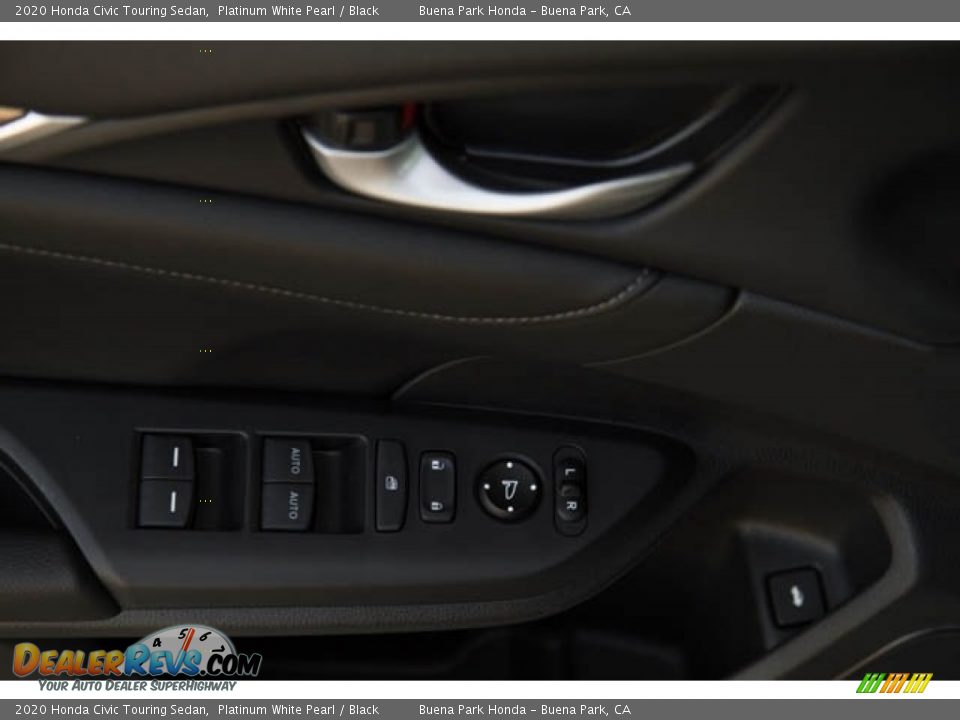 2020 Honda Civic Touring Sedan Platinum White Pearl / Black Photo #36