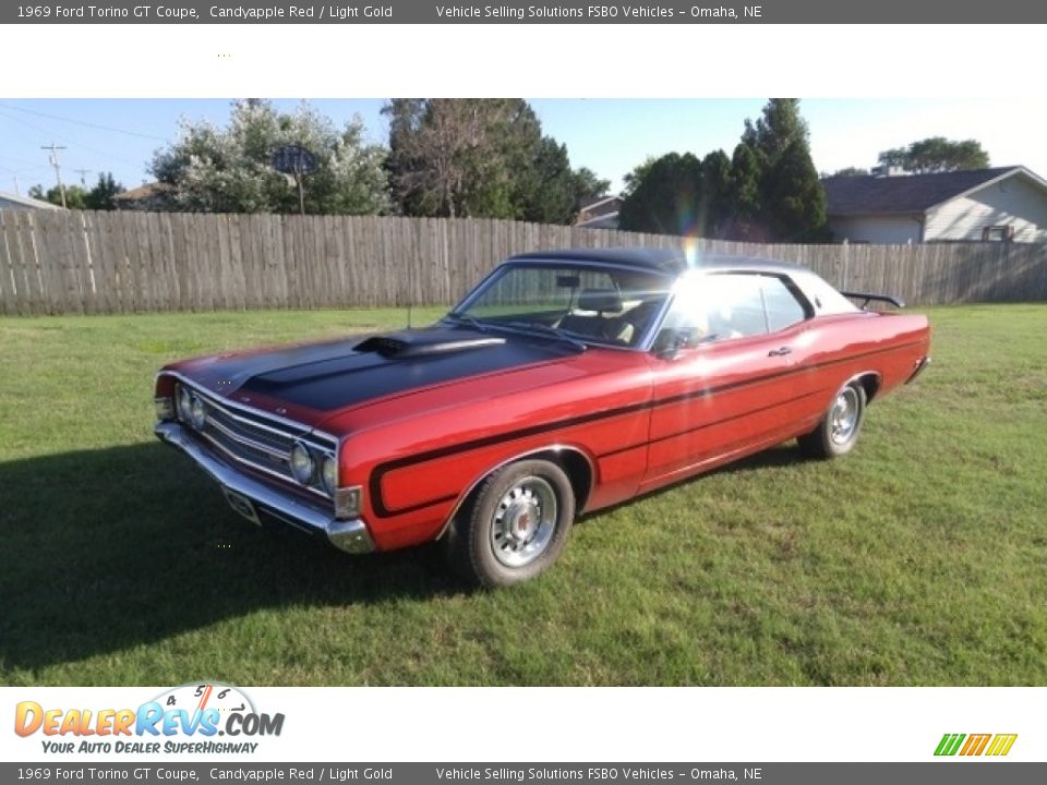 Front 3/4 View of 1969 Ford Torino GT Coupe Photo #1