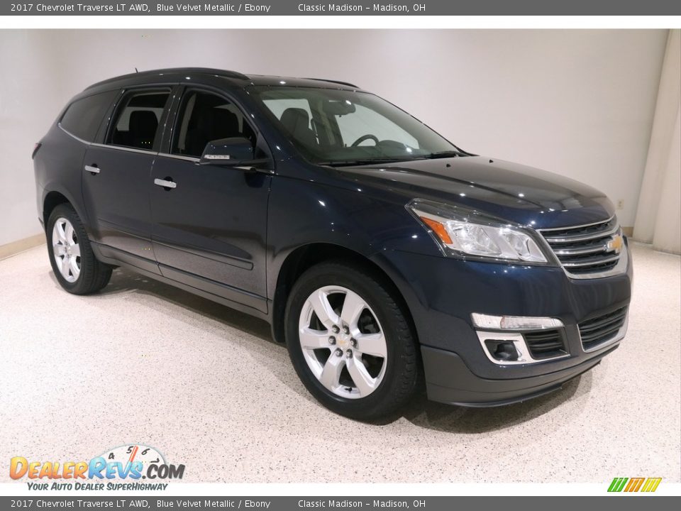 2017 Chevrolet Traverse LT AWD Blue Velvet Metallic / Ebony Photo #1