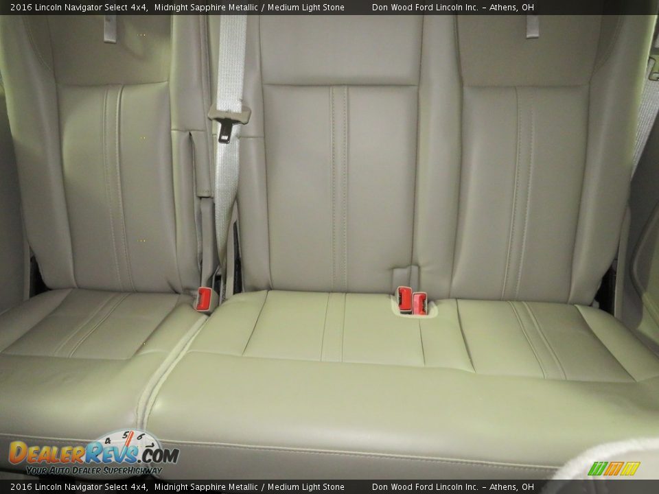 Rear Seat of 2016 Lincoln Navigator Select 4x4 Photo #25