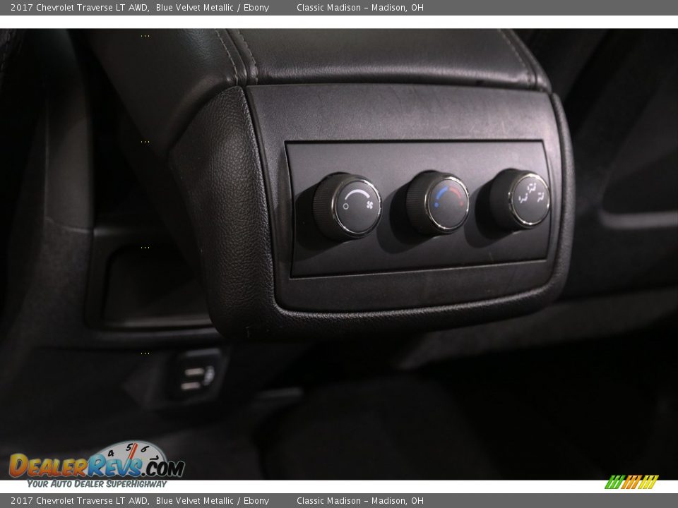 2017 Chevrolet Traverse LT AWD Blue Velvet Metallic / Ebony Photo #25