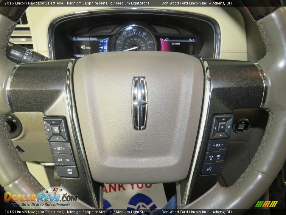 2016 Lincoln Navigator Select 4x4 Steering Wheel Photo #33