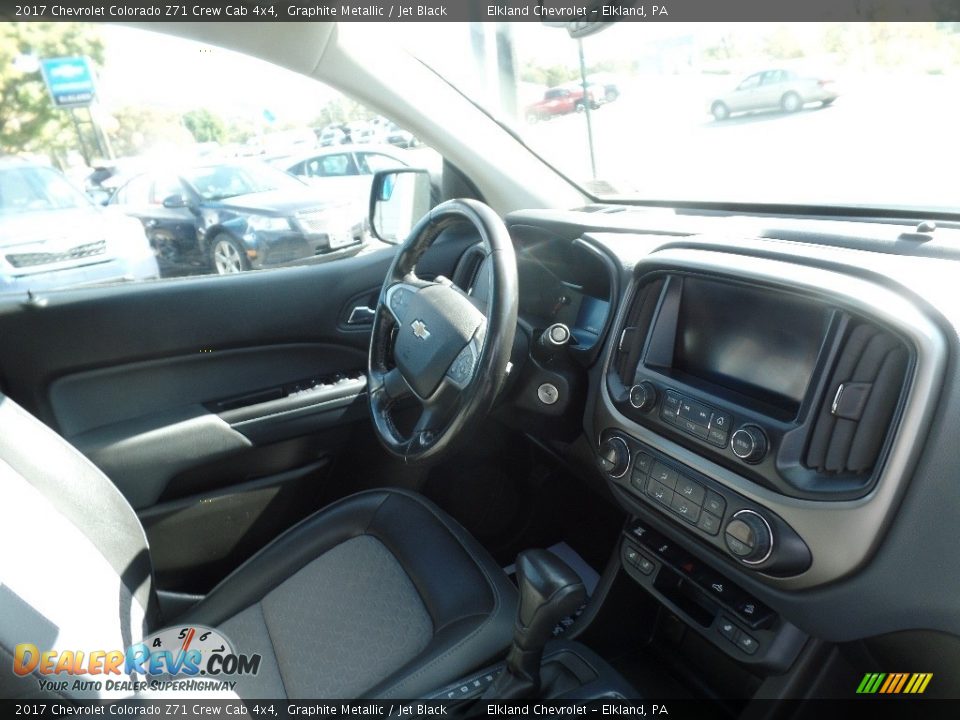 2017 Chevrolet Colorado Z71 Crew Cab 4x4 Graphite Metallic / Jet Black Photo #16