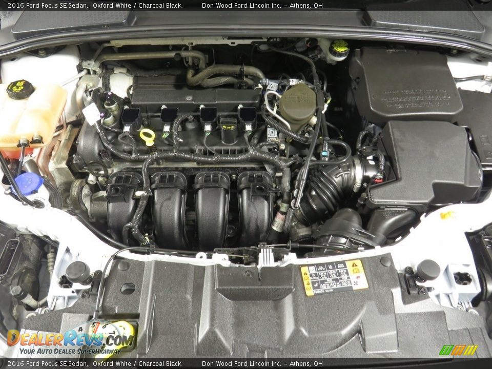 2016 Ford Focus SE Sedan Oxford White / Charcoal Black Photo #6