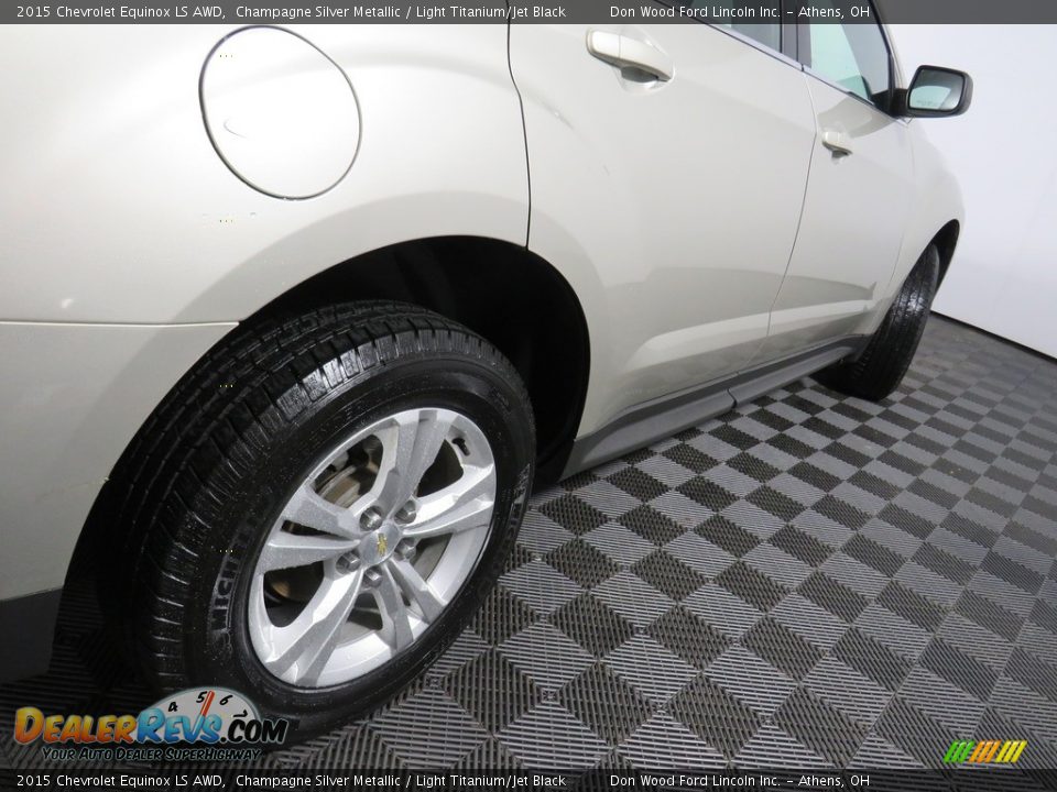 2015 Chevrolet Equinox LS AWD Champagne Silver Metallic / Light Titanium/Jet Black Photo #16