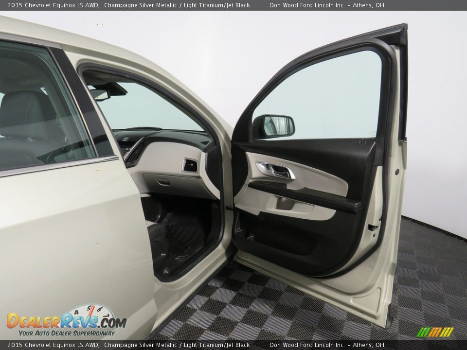 2015 Chevrolet Equinox LS AWD Champagne Silver Metallic / Light Titanium/Jet Black Photo #35