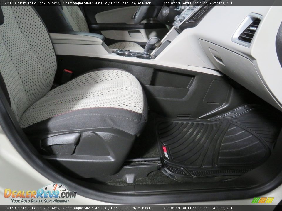 2015 Chevrolet Equinox LS AWD Champagne Silver Metallic / Light Titanium/Jet Black Photo #36
