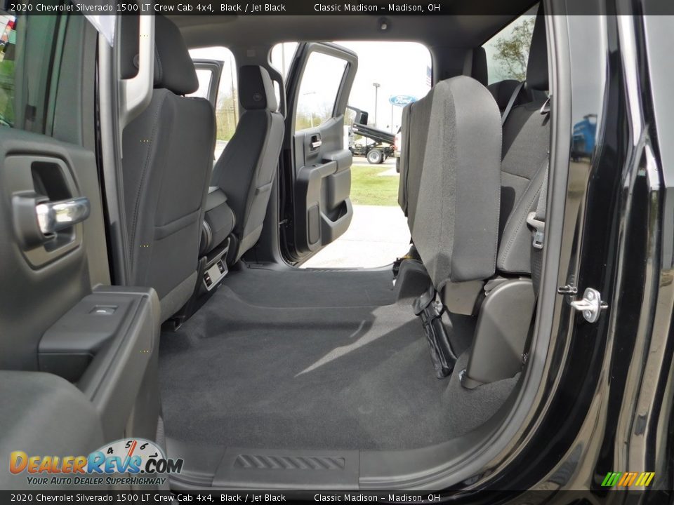 2020 Chevrolet Silverado 1500 LT Crew Cab 4x4 Black / Jet Black Photo #25