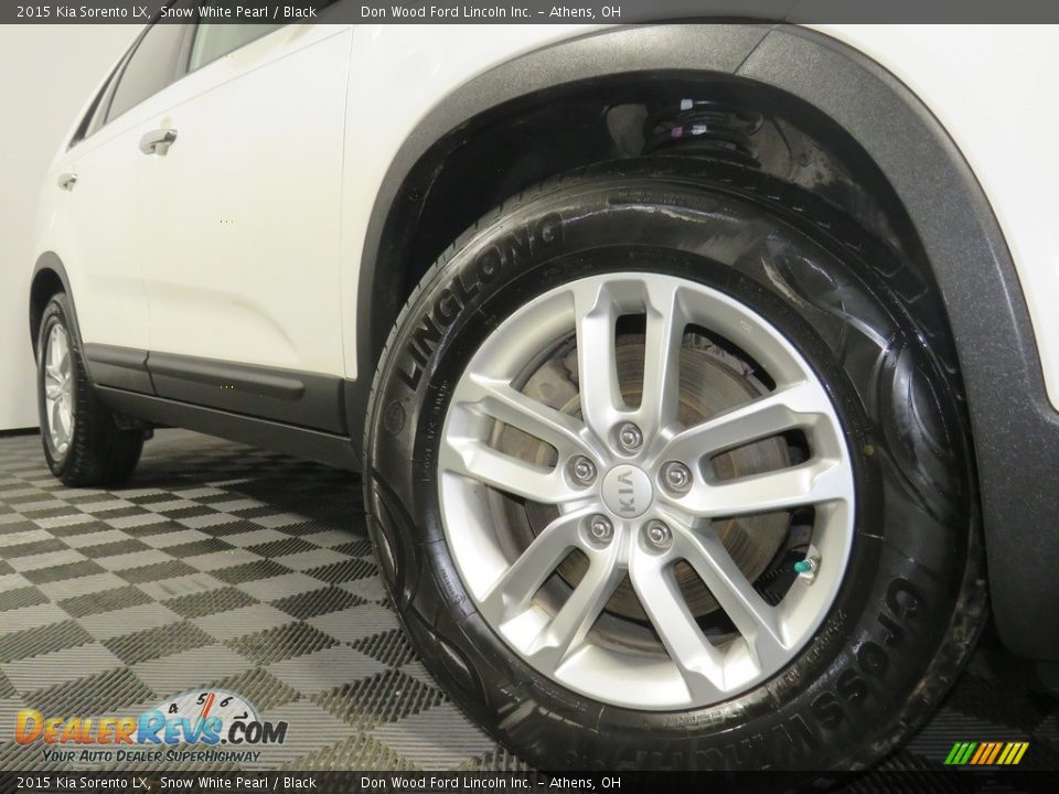 2015 Kia Sorento LX Snow White Pearl / Black Photo #3