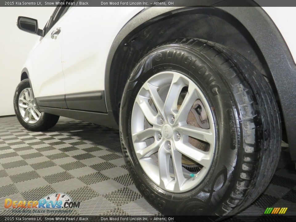 2015 Kia Sorento LX Snow White Pearl / Black Photo #10