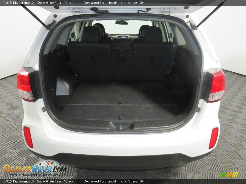 2015 Kia Sorento LX Snow White Pearl / Black Photo #12