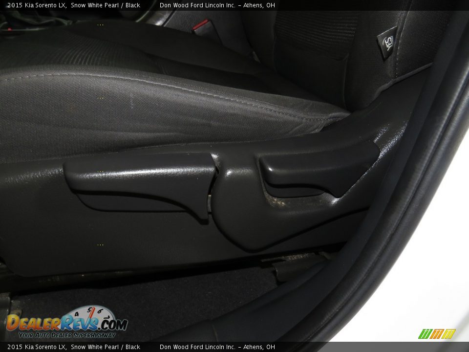 2015 Kia Sorento LX Snow White Pearl / Black Photo #18