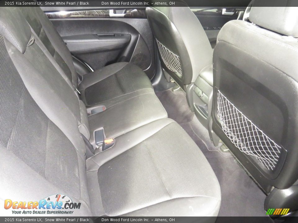 2015 Kia Sorento LX Snow White Pearl / Black Photo #24