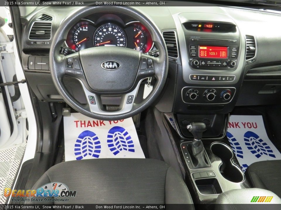 2015 Kia Sorento LX Snow White Pearl / Black Photo #30