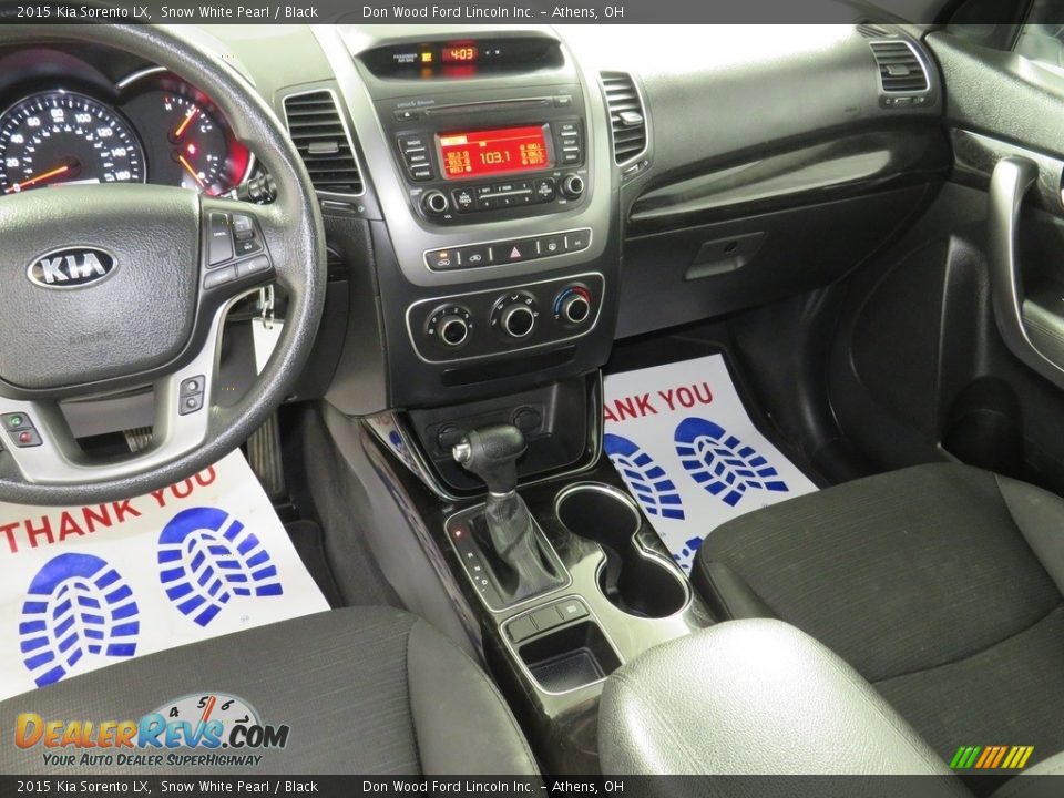 2015 Kia Sorento LX Snow White Pearl / Black Photo #31