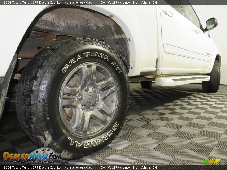 2004 Toyota Tundra SR5 Double Cab 4x4 Natural White / Oak Photo #14