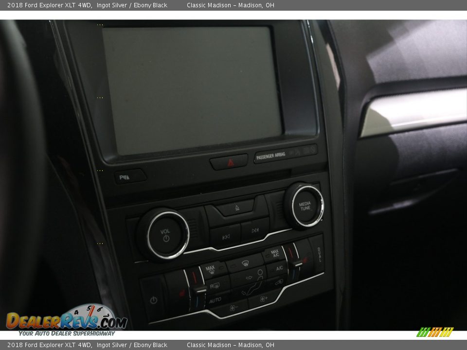 2018 Ford Explorer XLT 4WD Ingot Silver / Ebony Black Photo #11
