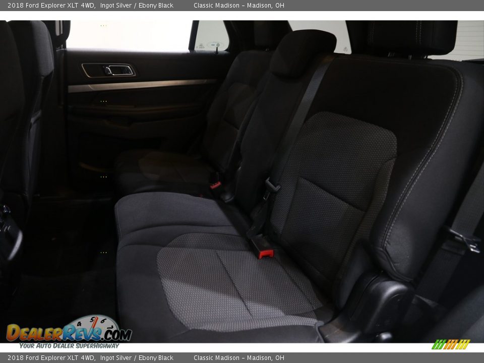 2018 Ford Explorer XLT 4WD Ingot Silver / Ebony Black Photo #24