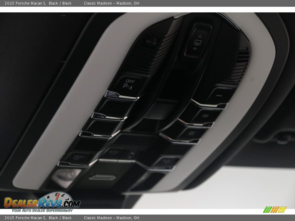2015 Porsche Macan S Black / Black Photo #16
