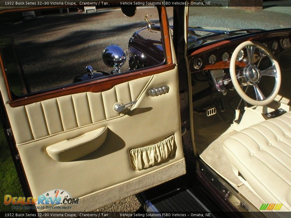 1932 Buick Series 32-90 Victoria Coupe Cranberry / Tan Photo #16