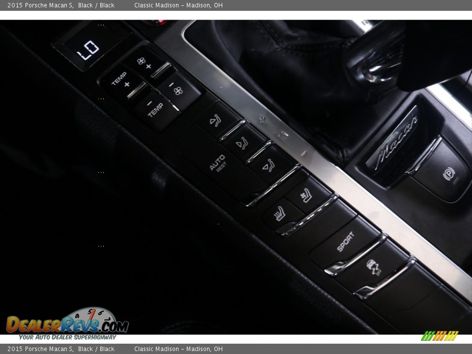 2015 Porsche Macan S Black / Black Photo #33