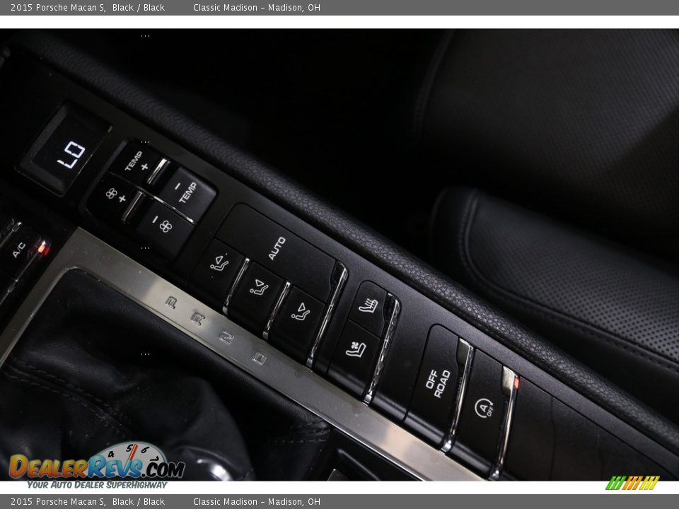 2015 Porsche Macan S Black / Black Photo #34