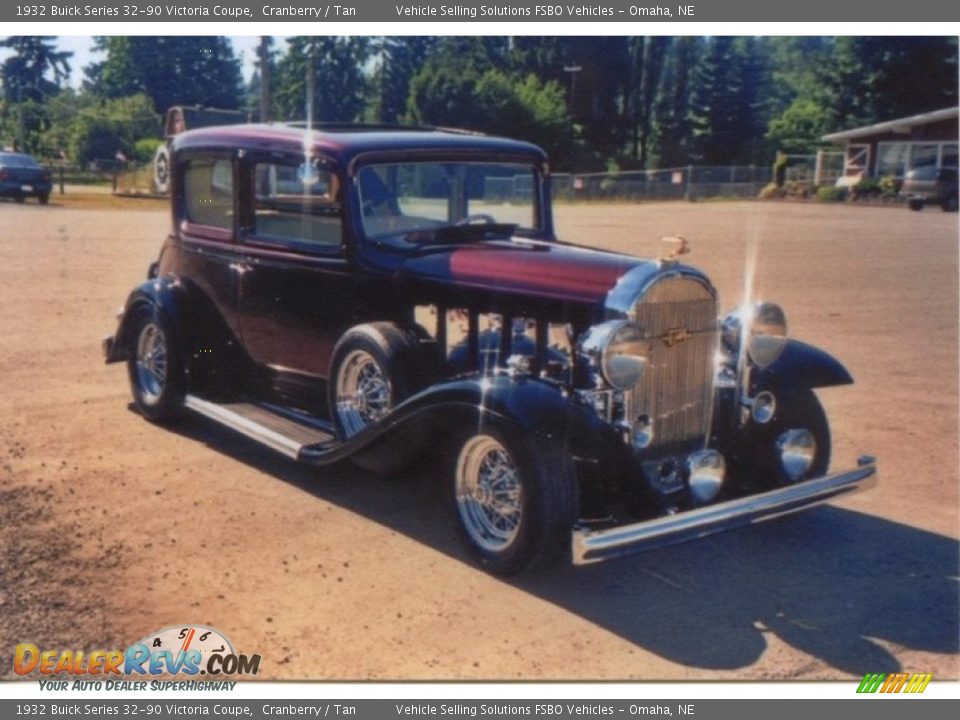 1932 Buick Series 32-90 Victoria Coupe Cranberry / Tan Photo #28