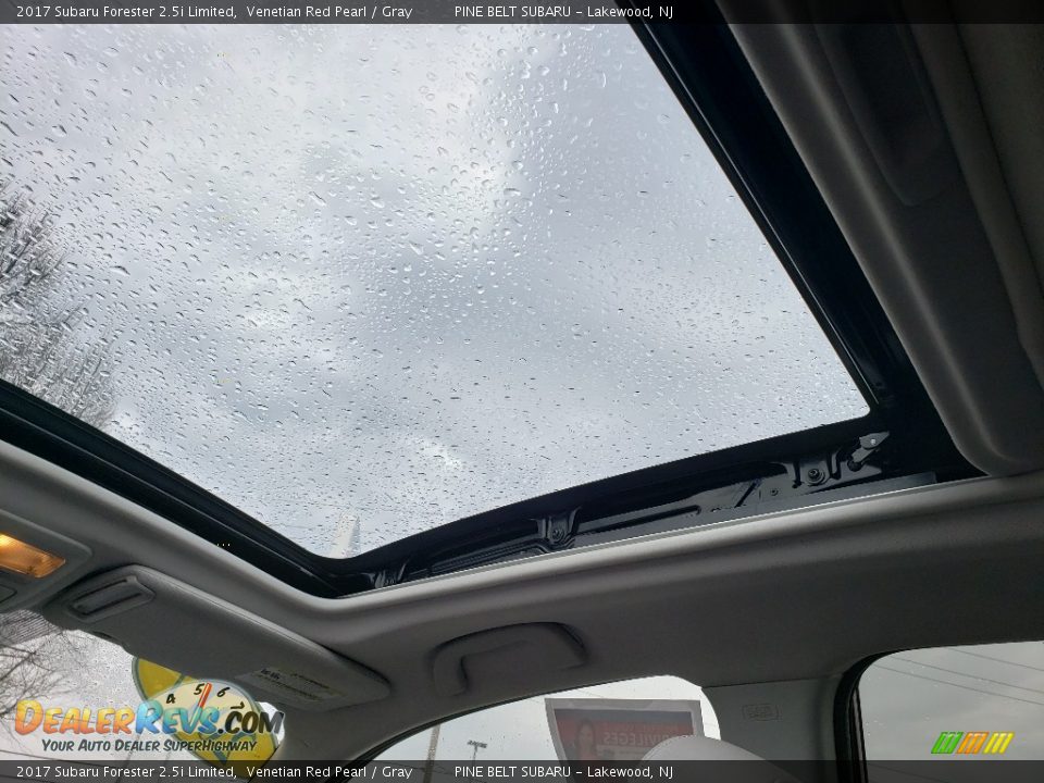 2017 Subaru Forester 2.5i Limited Venetian Red Pearl / Gray Photo #15