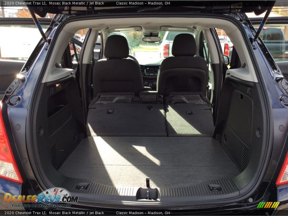 2020 Chevrolet Trax LS Mosaic Black Metallic / Jet Black Photo #14