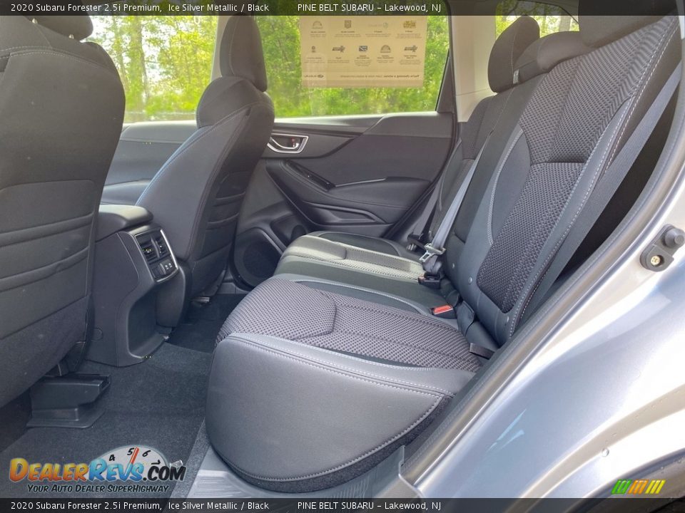 2020 Subaru Forester 2.5i Premium Ice Silver Metallic / Black Photo #8