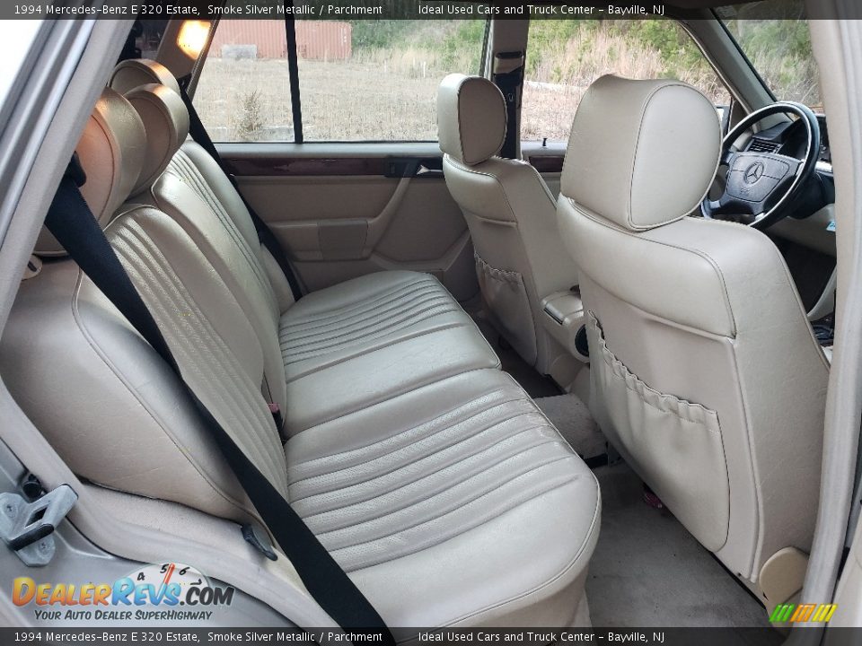 Rear Seat of 1994 Mercedes-Benz E 320 Estate Photo #11