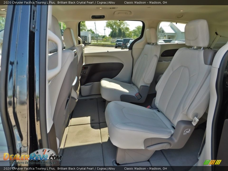 2020 Chrysler Pacifica Touring L Plus Brilliant Black Crystal Pearl / Cognac/Alloy Photo #19