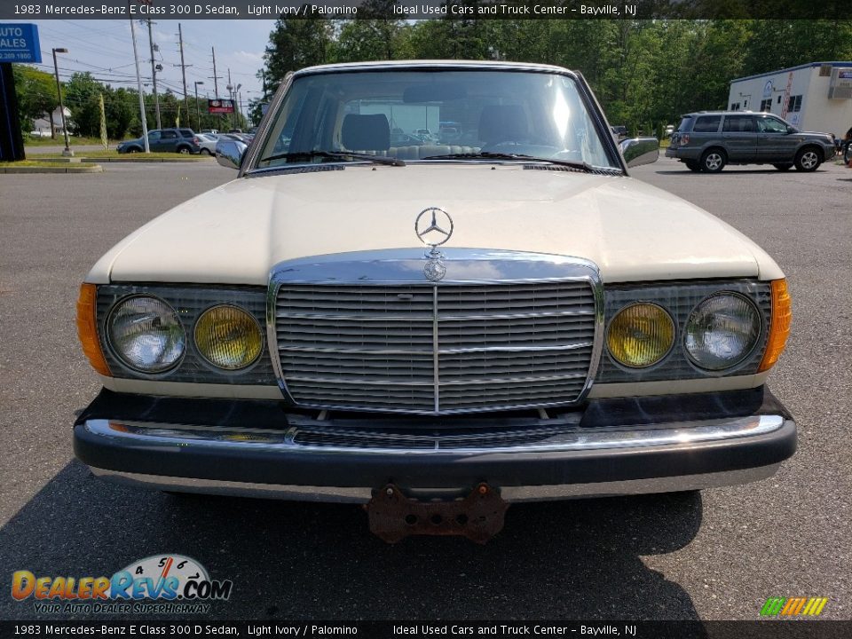 1983 Mercedes-Benz E Class 300 D Sedan Light Ivory / Palomino Photo #2