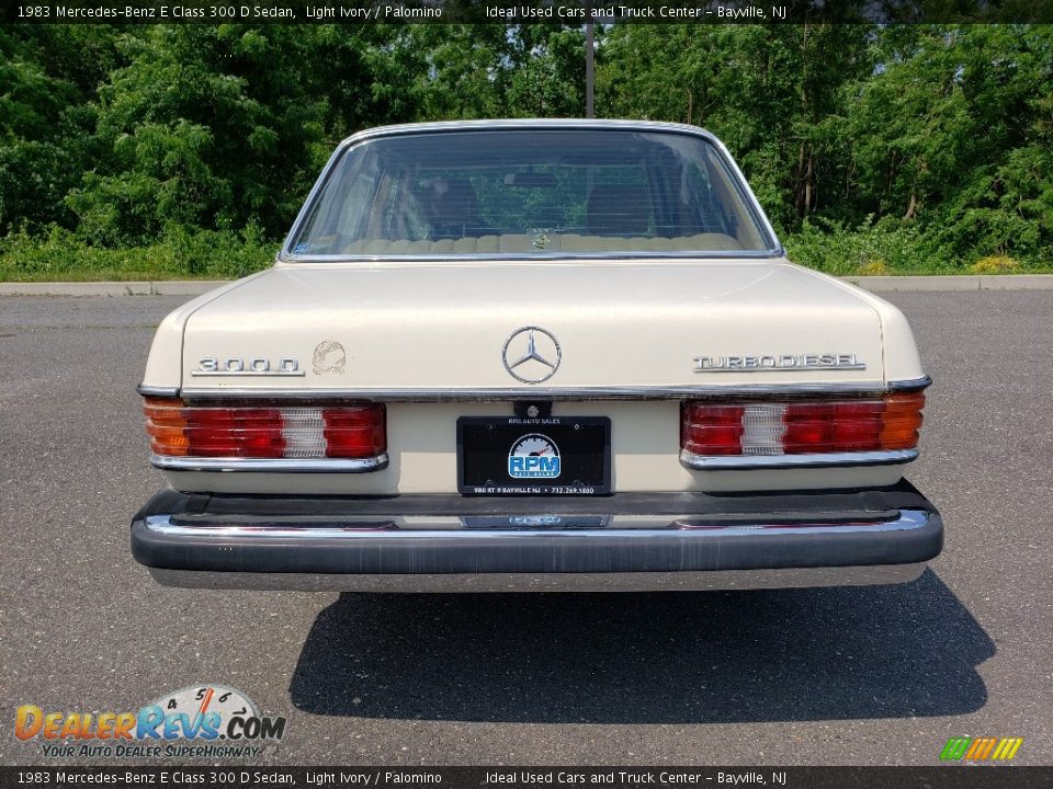 1983 Mercedes-Benz E Class 300 D Sedan Light Ivory / Palomino Photo #6