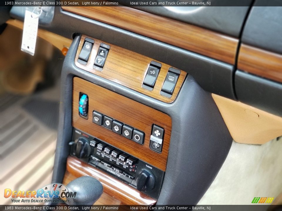 Controls of 1983 Mercedes-Benz E Class 300 D Sedan Photo #13
