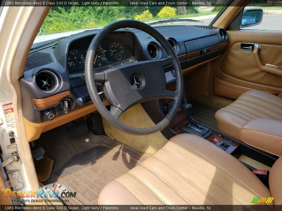 Front Seat of 1983 Mercedes-Benz E Class 300 D Sedan Photo #21