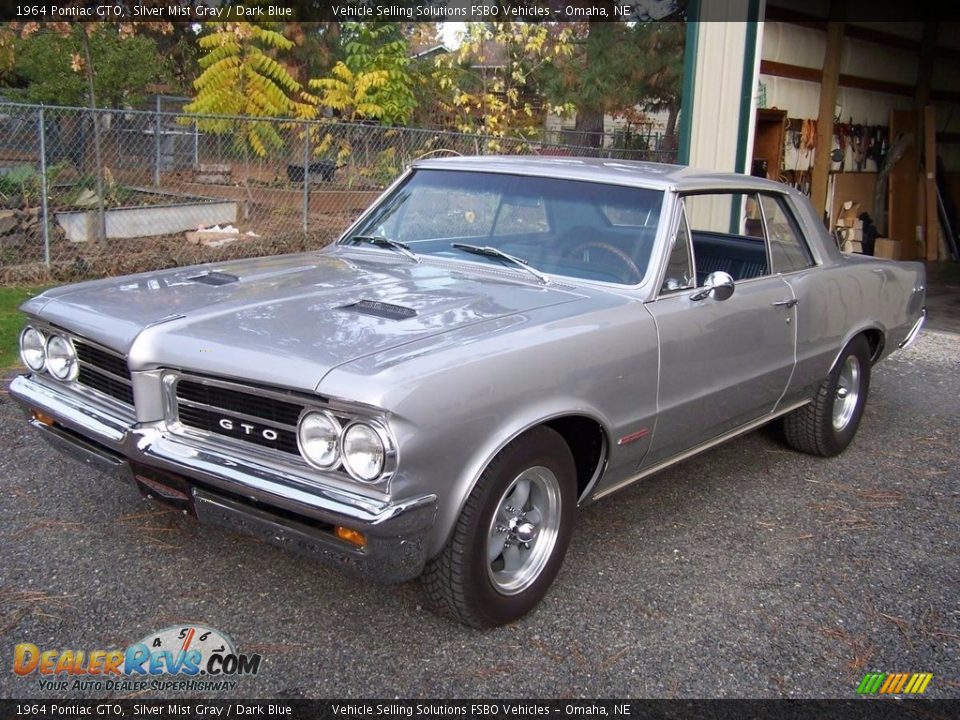 Front 3/4 View of 1964 Pontiac GTO  Photo #1