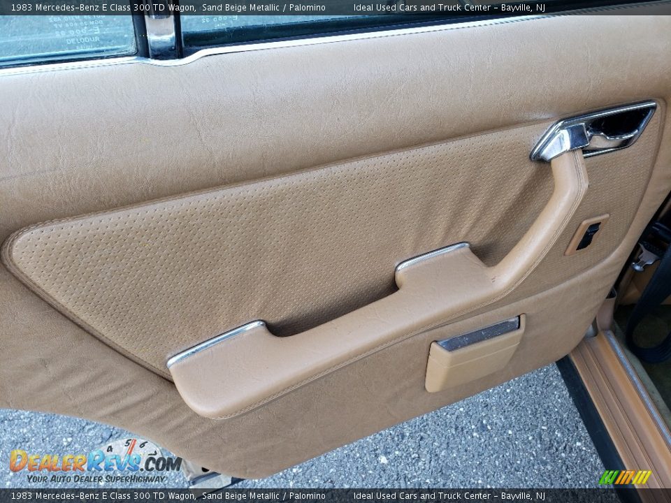 Door Panel of 1983 Mercedes-Benz E Class 300 TD Wagon Photo #15