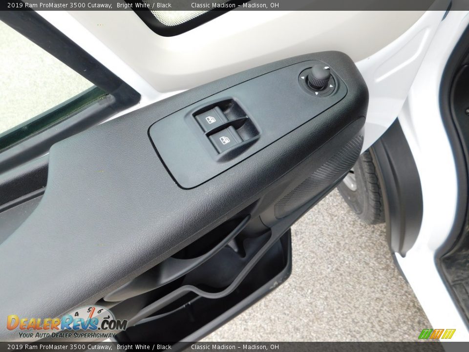 2019 Ram ProMaster 3500 Cutaway Bright White / Black Photo #13