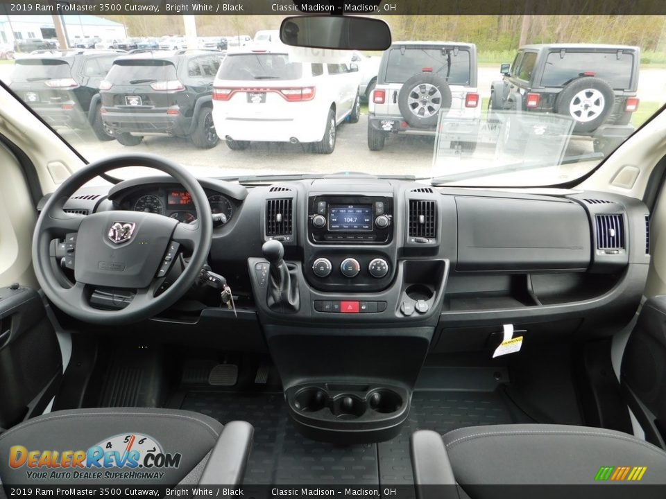 2019 Ram ProMaster 3500 Cutaway Bright White / Black Photo #15