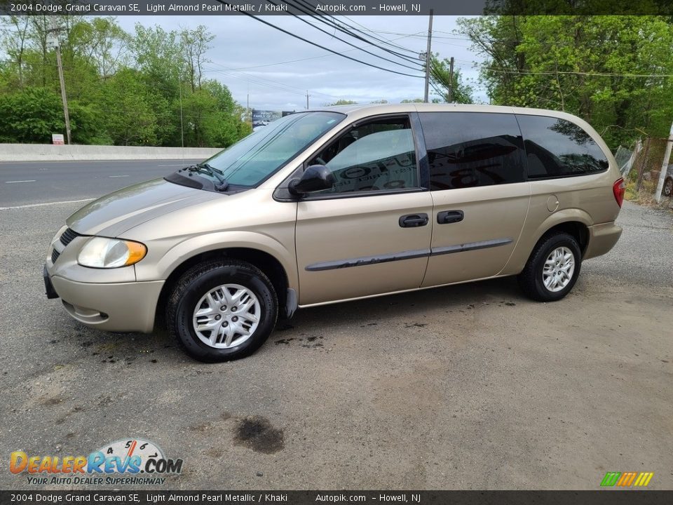 2004 Dodge Grand Caravan SE Light Almond Pearl Metallic / Khaki Photo #6