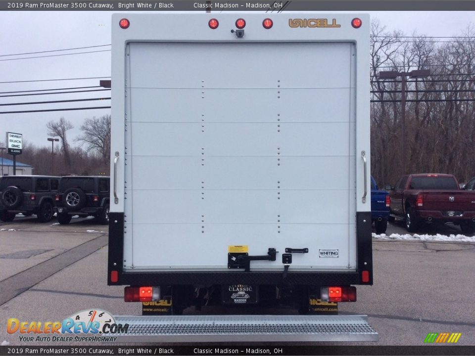 2019 Ram ProMaster 3500 Cutaway Bright White / Black Photo #8