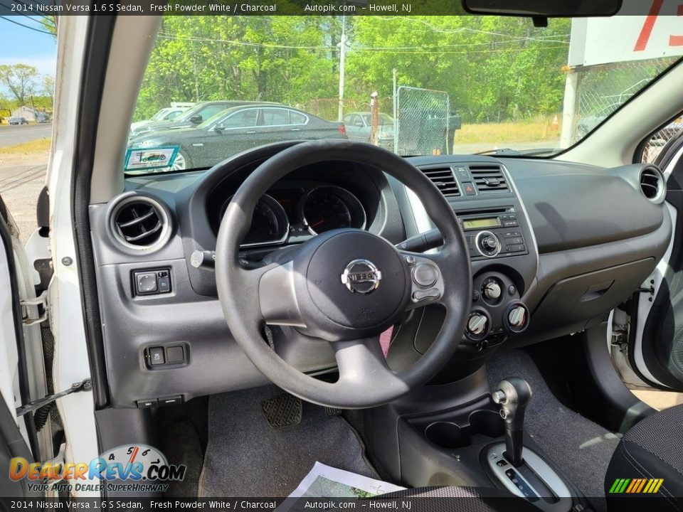 2014 Nissan Versa 1.6 S Sedan Fresh Powder White / Charcoal Photo #8