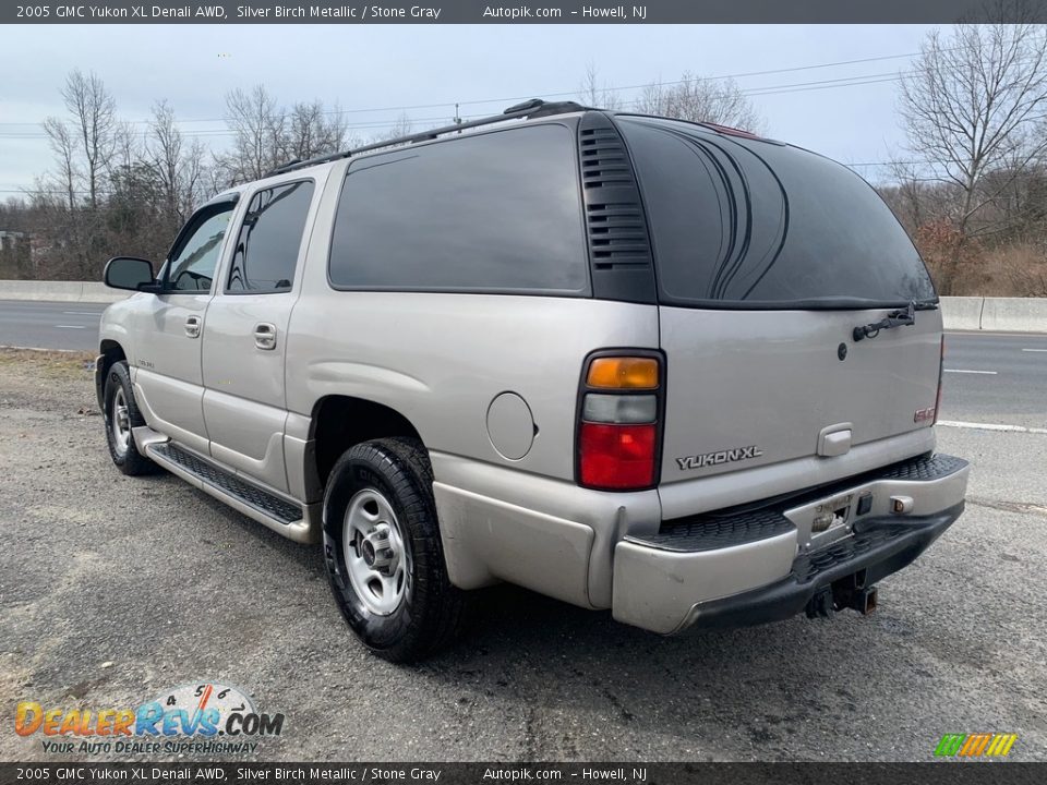 2005 GMC Yukon XL Denali AWD Silver Birch Metallic / Stone Gray Photo #5