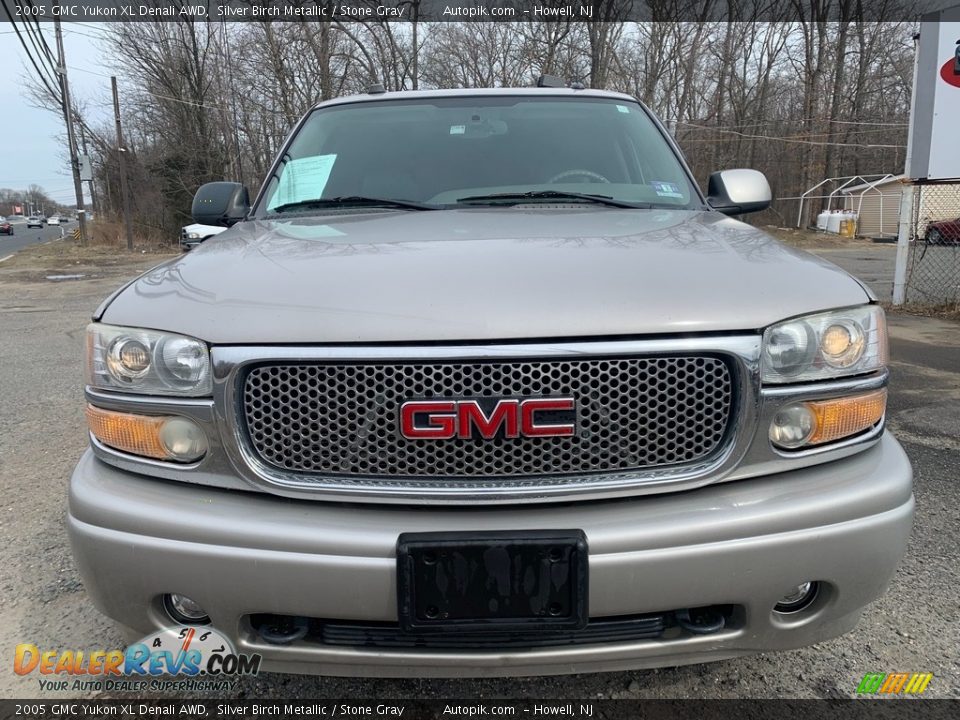 2005 GMC Yukon XL Denali AWD Silver Birch Metallic / Stone Gray Photo #8