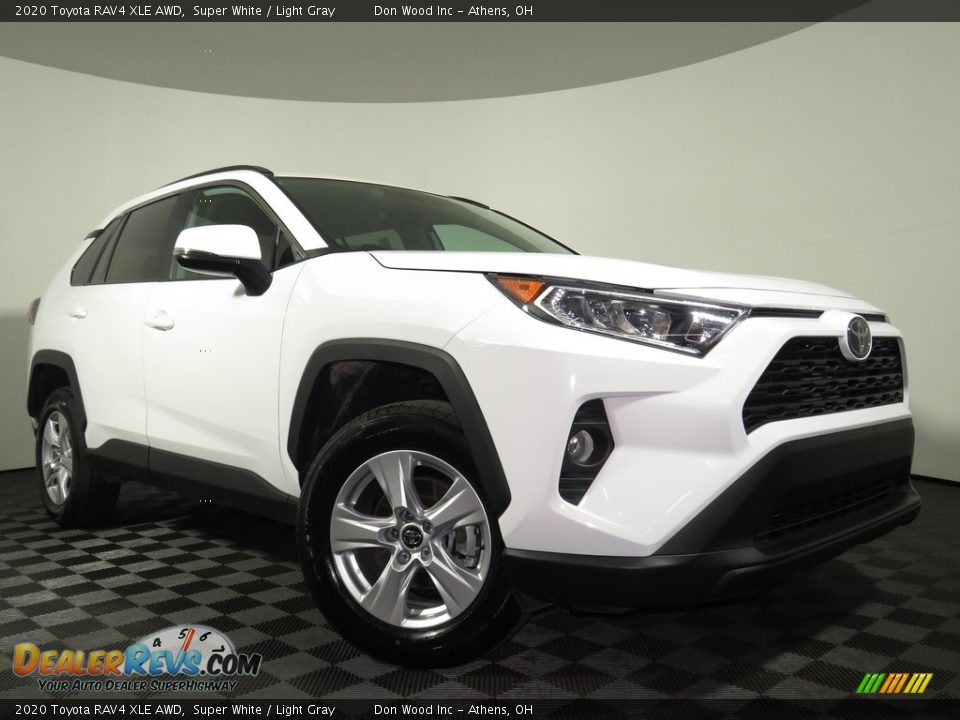 2020 Toyota RAV4 XLE AWD Super White / Light Gray Photo #1
