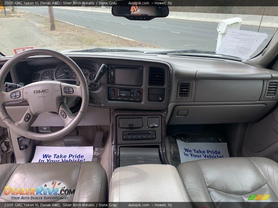 2005 GMC Yukon XL Denali AWD Silver Birch Metallic / Stone Gray Photo #20