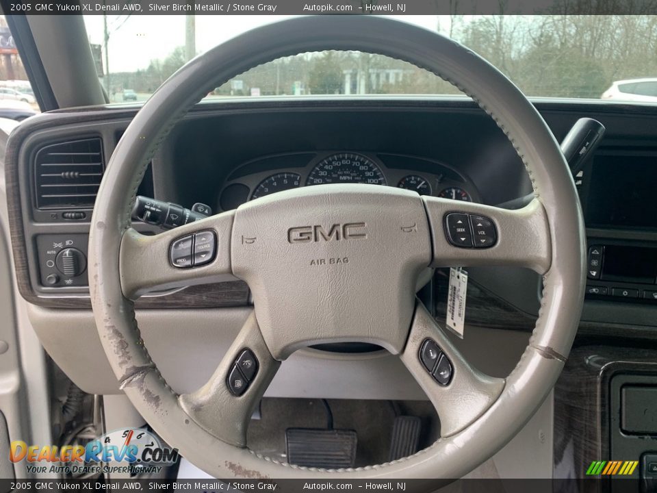 2005 GMC Yukon XL Denali AWD Silver Birch Metallic / Stone Gray Photo #23