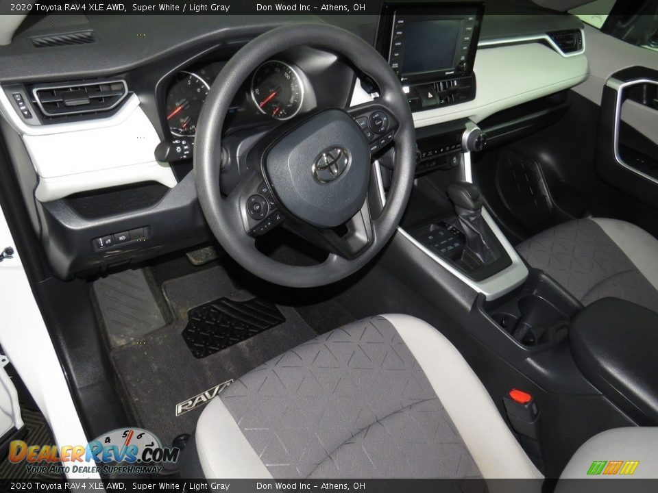2020 Toyota RAV4 XLE AWD Super White / Light Gray Photo #19