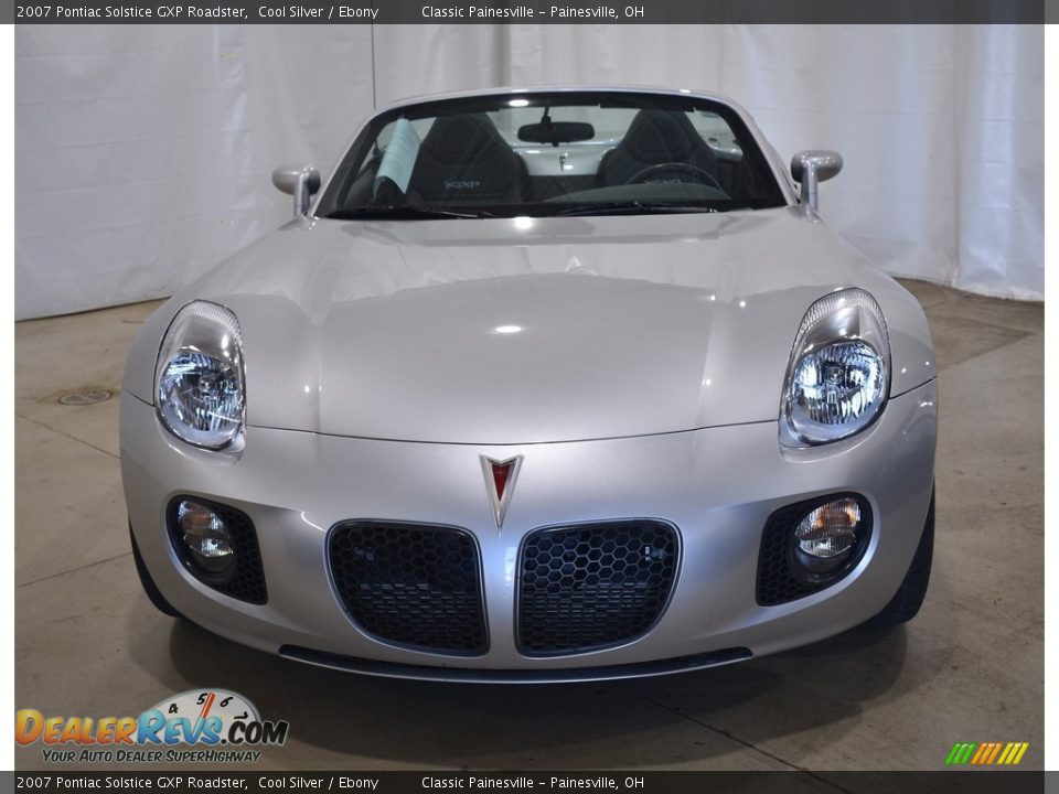 Cool Silver 2007 Pontiac Solstice GXP Roadster Photo #4